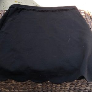 Perfect black skirt with adorable scalloped edge